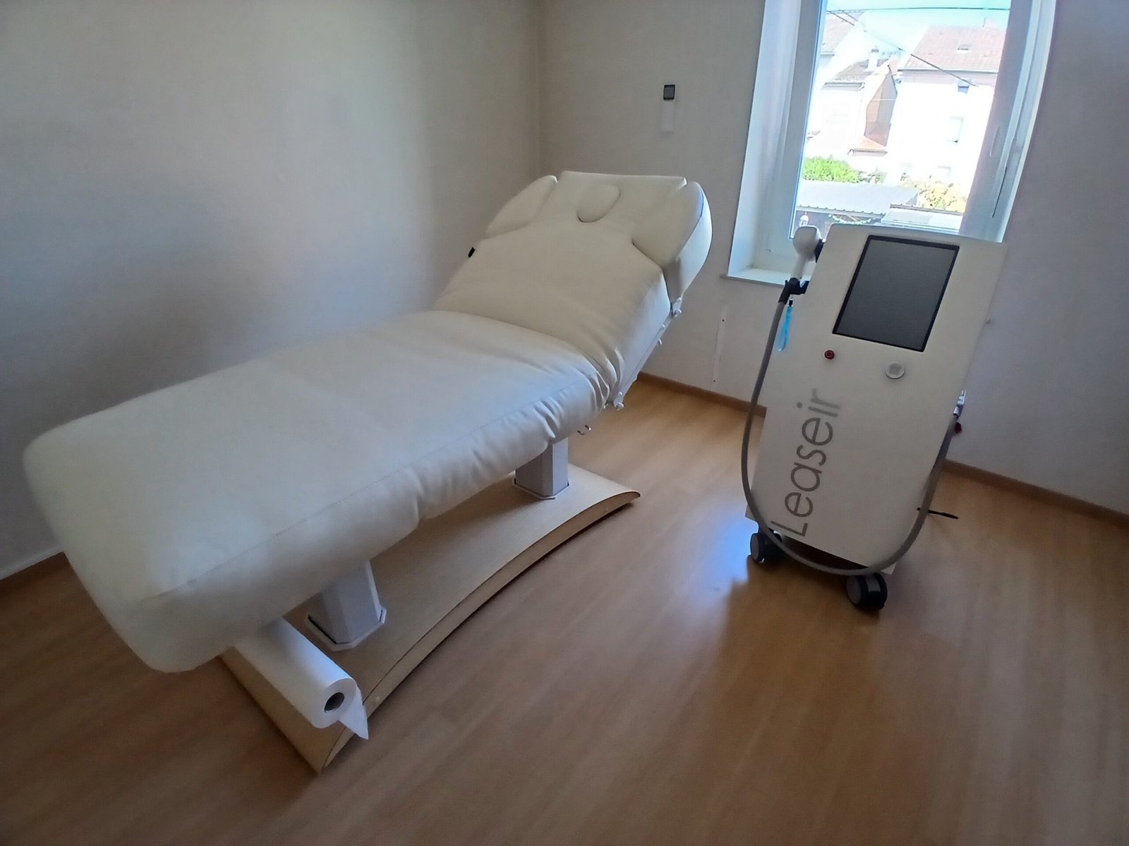 SALLE E SOINS
